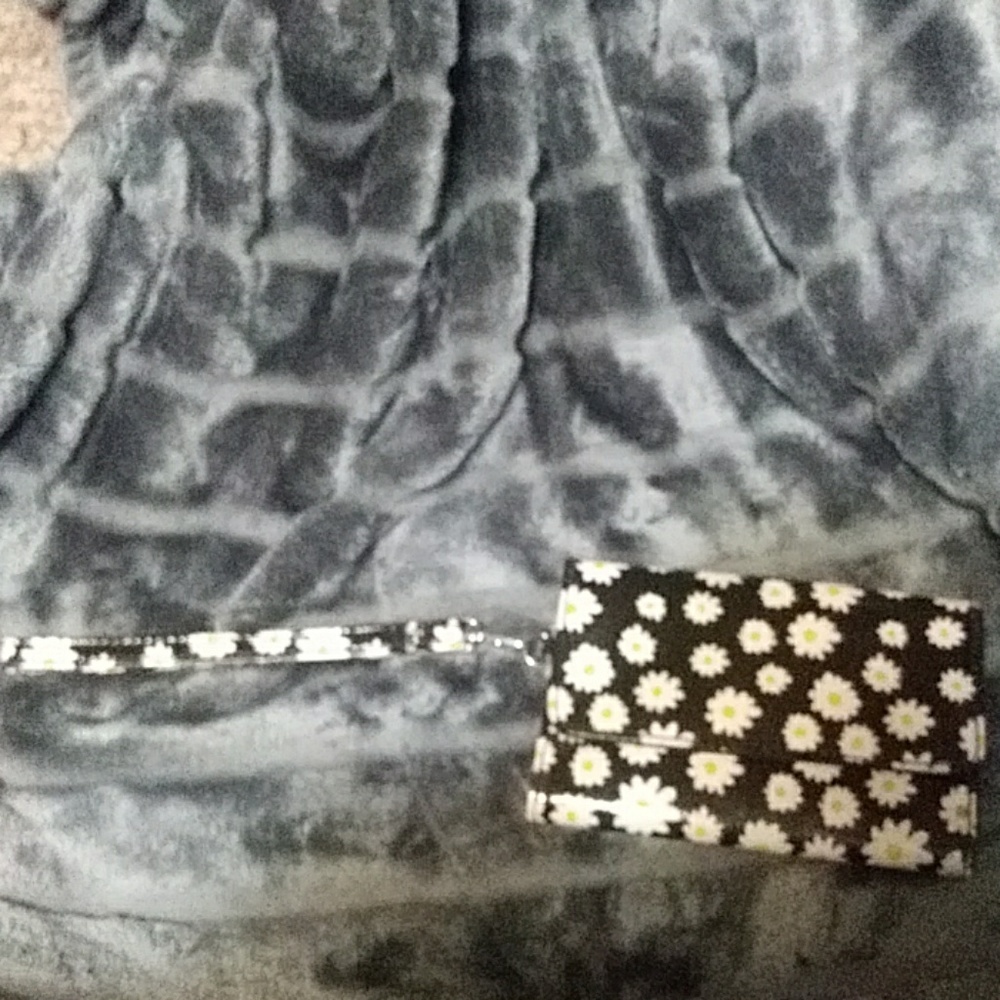 Flower wallet